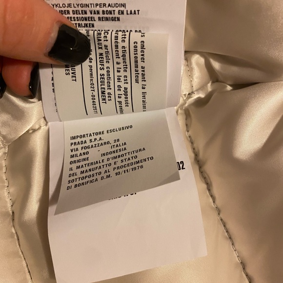 Prada Womens Puffer Coat Size 38 - Picture 8 of 15